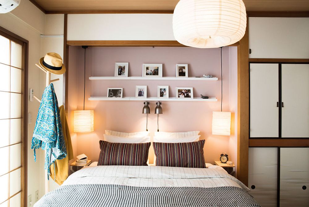 Дизайнерское постельное белье в полоску в интерьере спальни