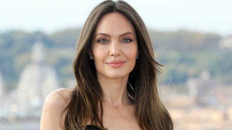 Angelina Jolie top 15 768x432 1