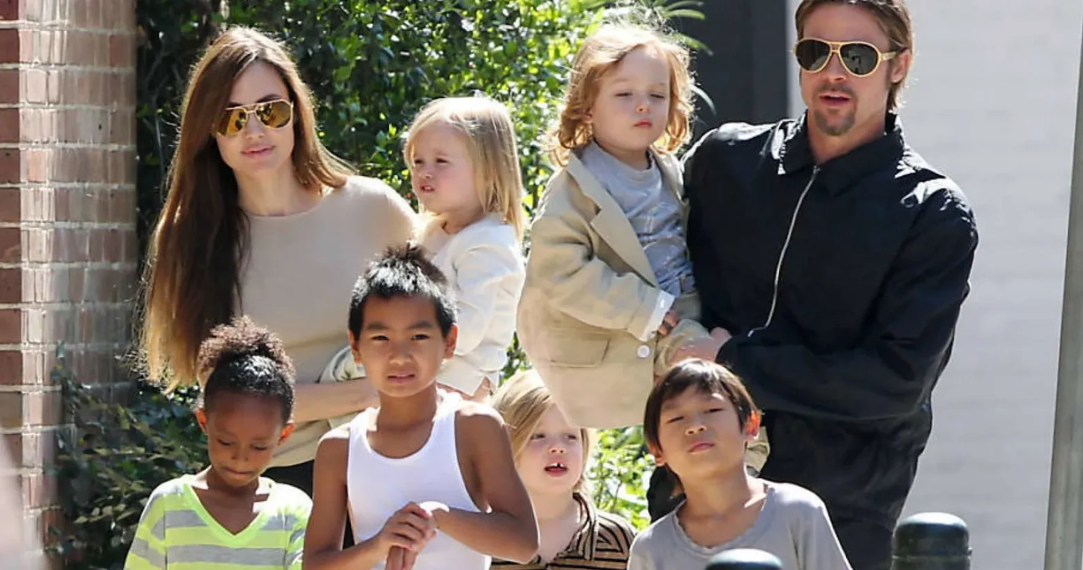 "Brad Pitt estranguló a uno de nuestros hijos": dice Angelina Jolie a la corte