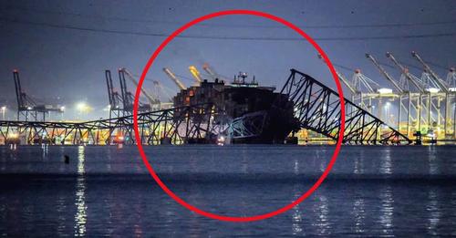 Un barco de carga impactó contra el puente Francis Scott Key en Baltimore